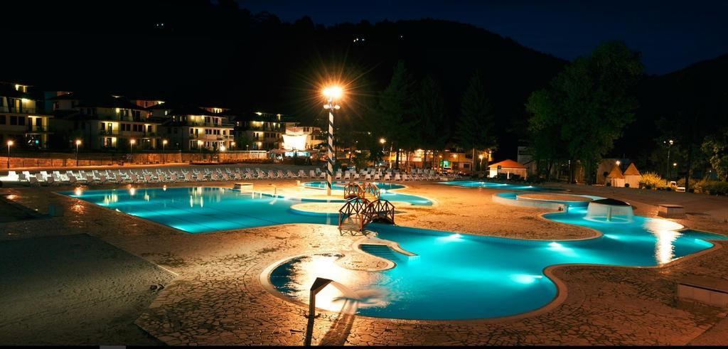 Resort Aquareumal 福伊尼察 外观 照片